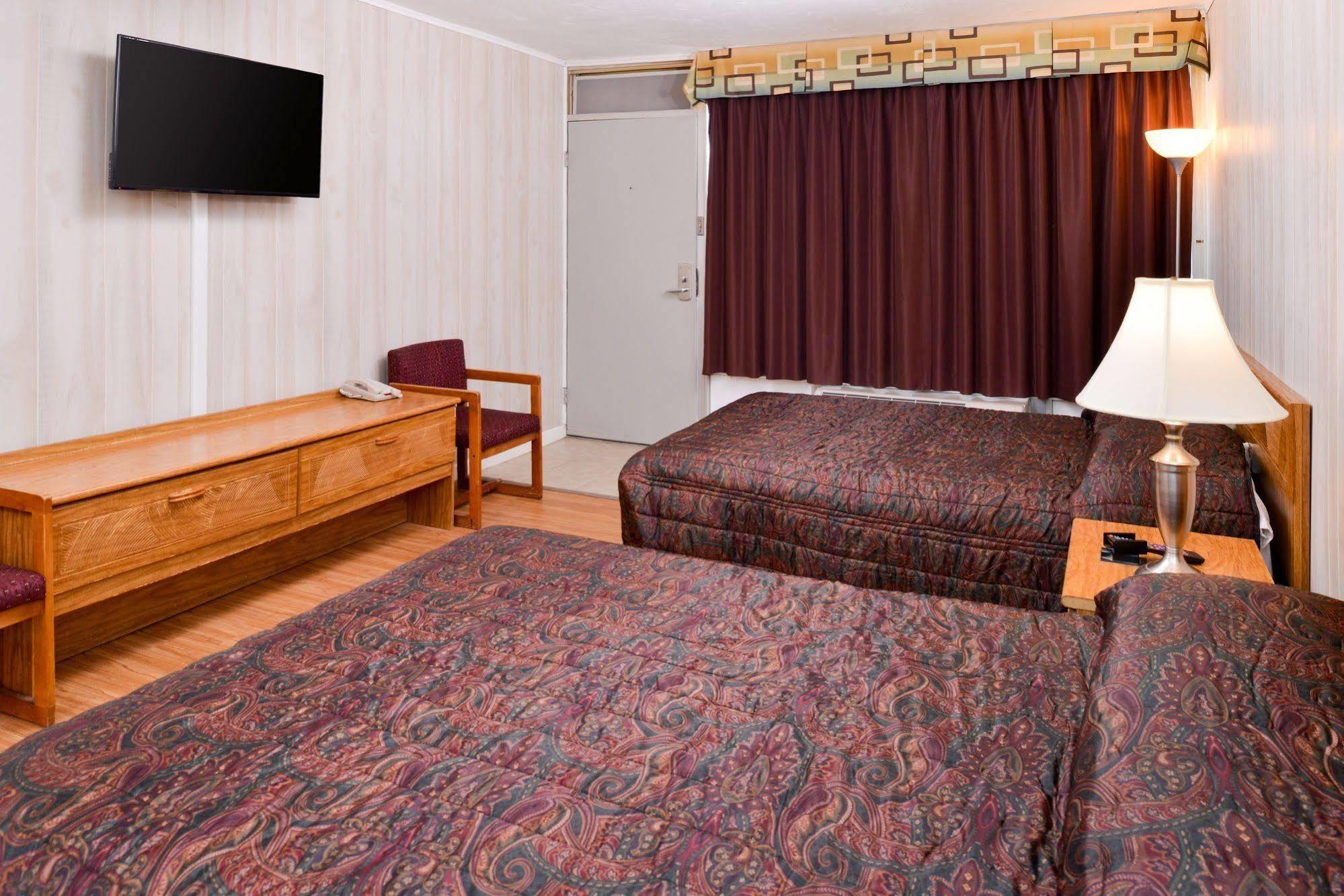 Red Carpet Inn Battleboro Eksteriør bilde